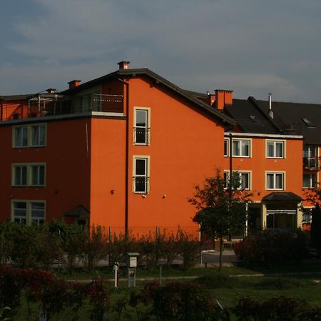 Hotel Daisy Budget Krakow Exterior photo